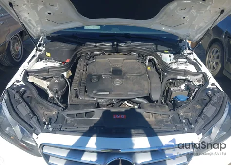 2014 Mercedes-Benz E 350 4Matic z USA, uszkodzony, nr VIN WDDHF8JB7EA886485